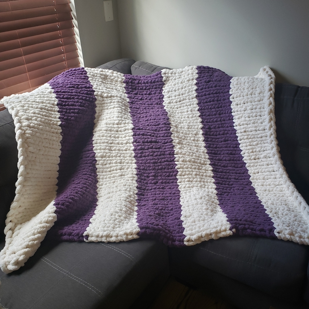 Chunky knit blanket